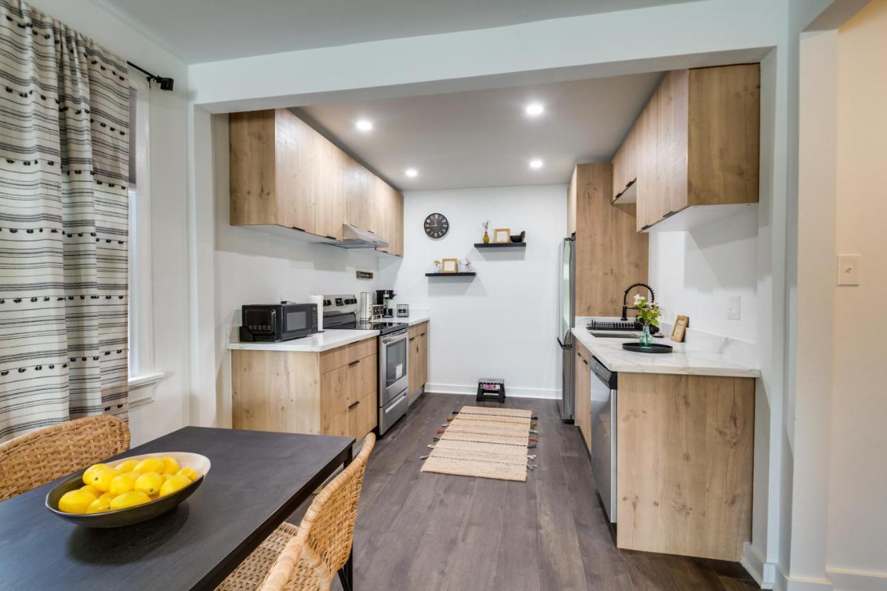 Modern About 3 Mi To French Quarter Apartment *